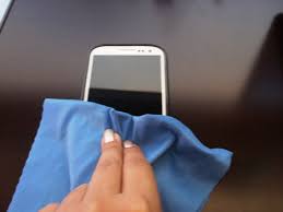 Limpar celular [Guia para limpar o celular em casa em 2020]